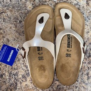NWT Women’s Birkenstocks